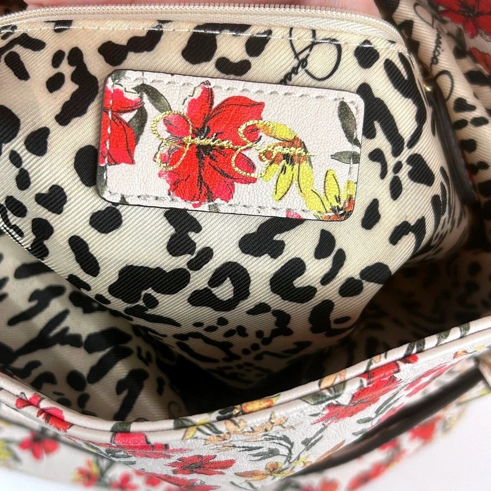 Jessica‎ Simpson Floral Hobo Bag White Red Yellow Gold Chain Link Strap JS Charm